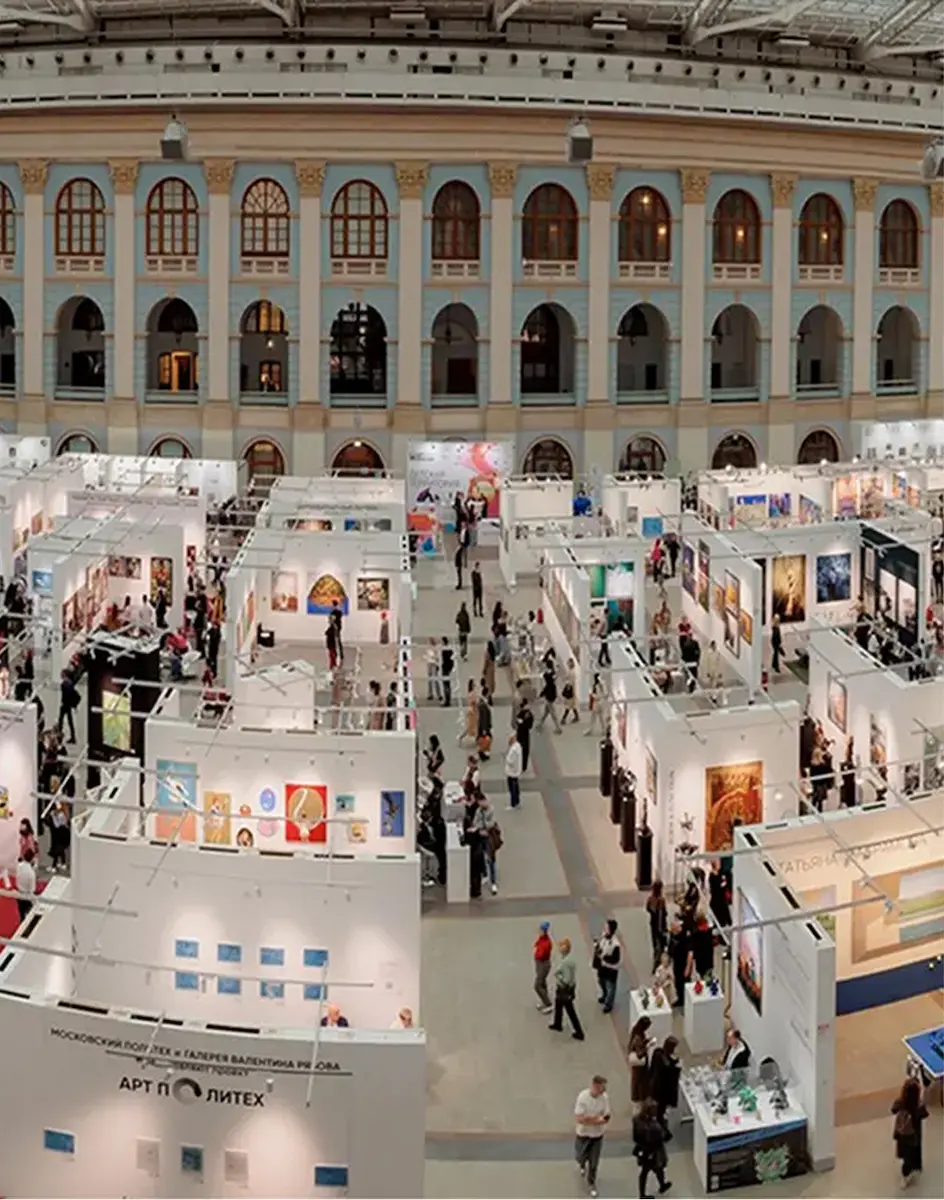 Ярмарка современного искусства «Арт Россия»  (Гостиный двор)