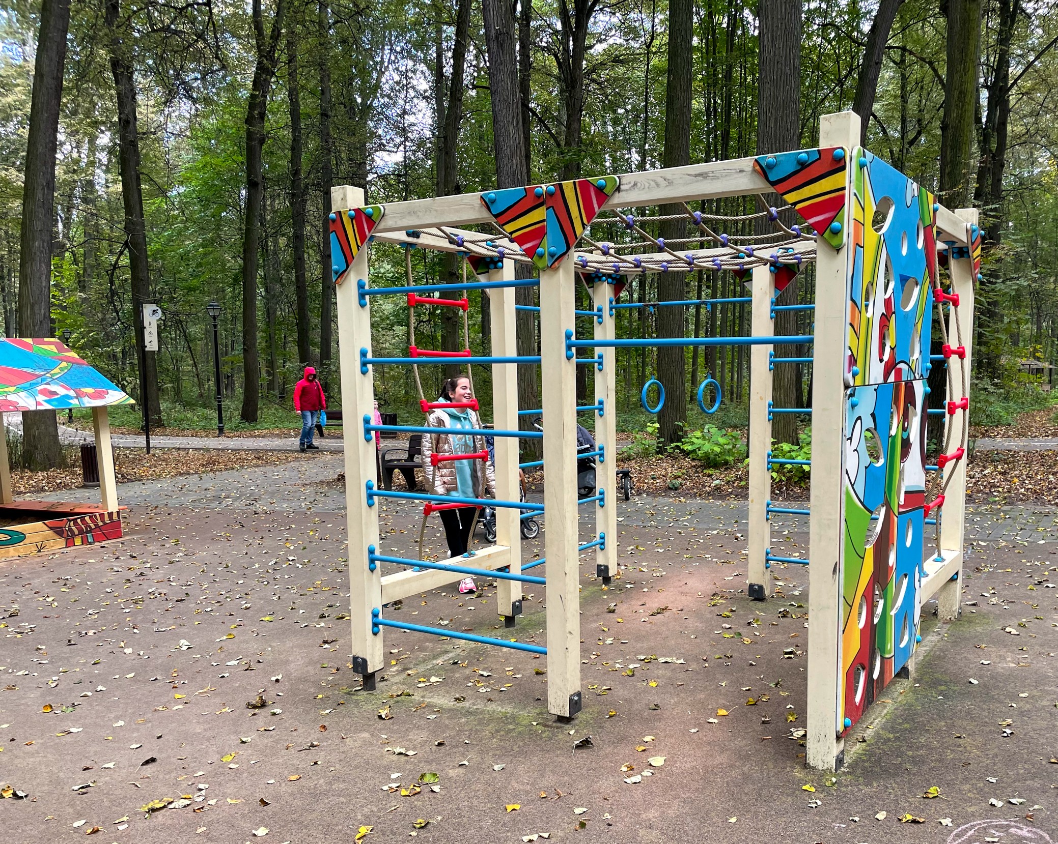 Фото Детская площадка в парке Фили №4 - развлечение в Москве | Досугатор